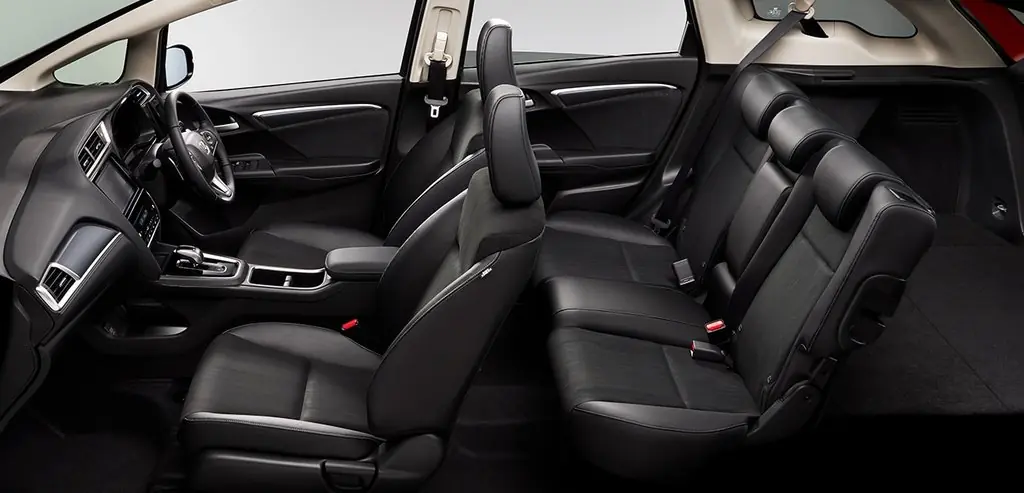 Honda Fit Shuttle 2023 available for rent in Sri Lanka thumbnail 3