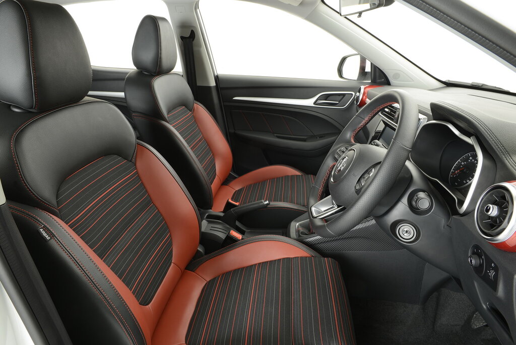 MG Crossover 2024 available for rent in Sri Lanka thumbnail 3