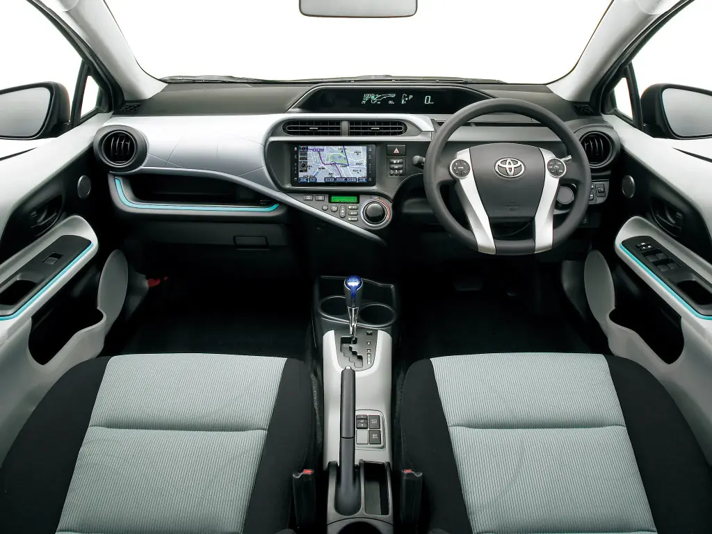 Toyota Aqua 2024 available for rent in Sri Lanka thumbnail 2