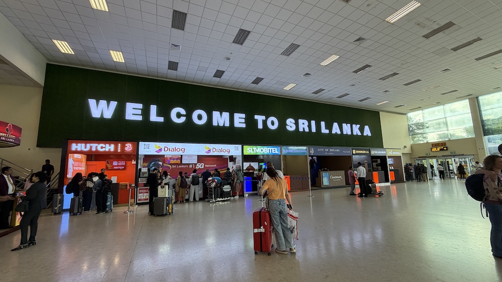 Car rental pickup near Colombo Airport